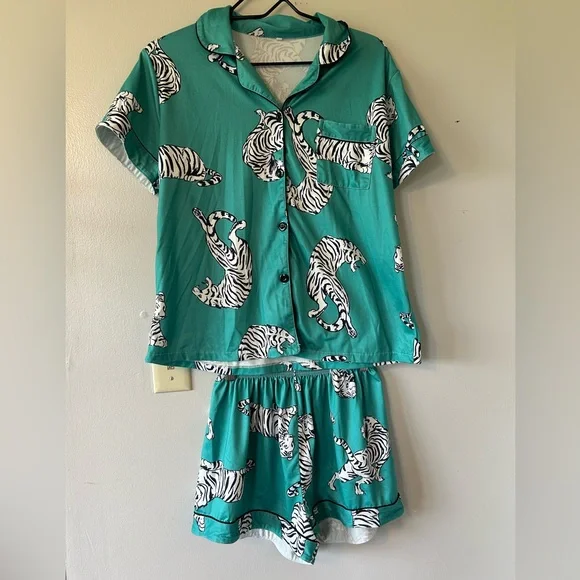 Women’s Pajama Set - Picture 1 of 2